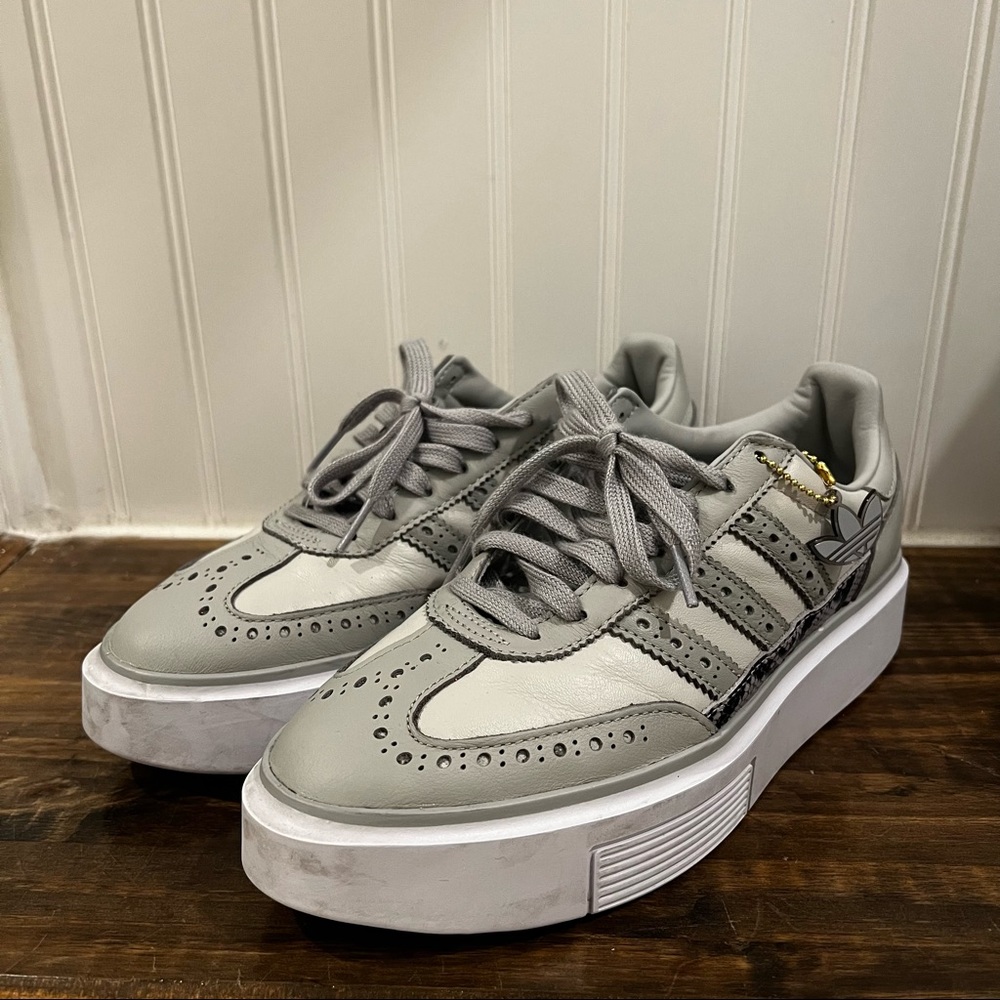 adidas Originals Sleek Super